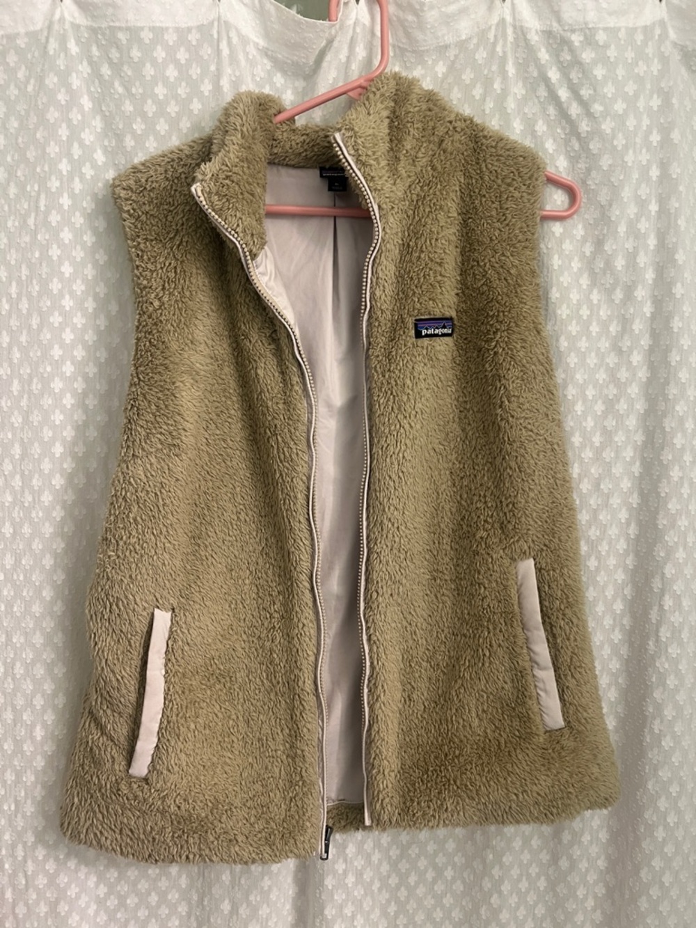 Patagonia Sherpa Fleece Vest in Olive